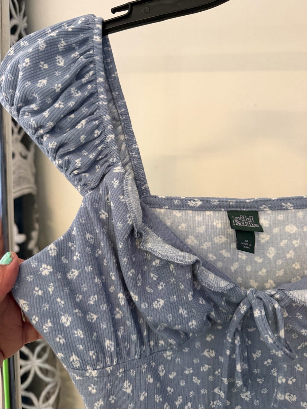 Wild Fable blue ditsy floral bodysuit. - Picture 5 of 5